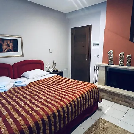 Athina Hotel 3*