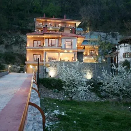 Athina Otel Káto Loutrákion