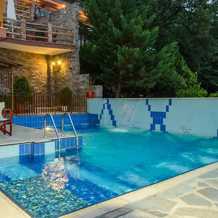 Athina Hotell 3*