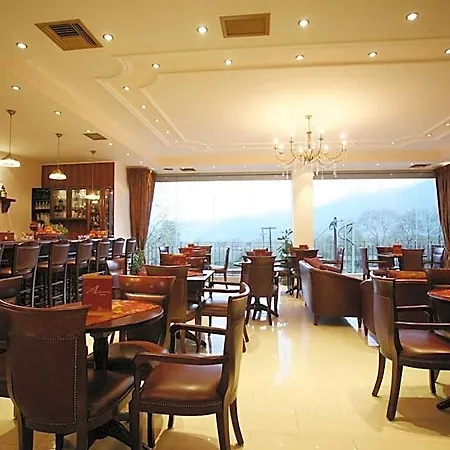 Hotel Athina