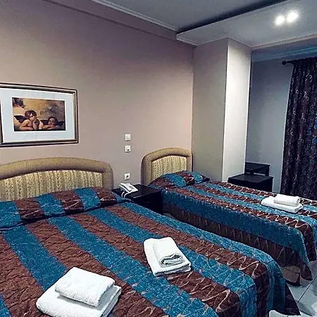 雅典娜酒店 3* Káto Loutrákion