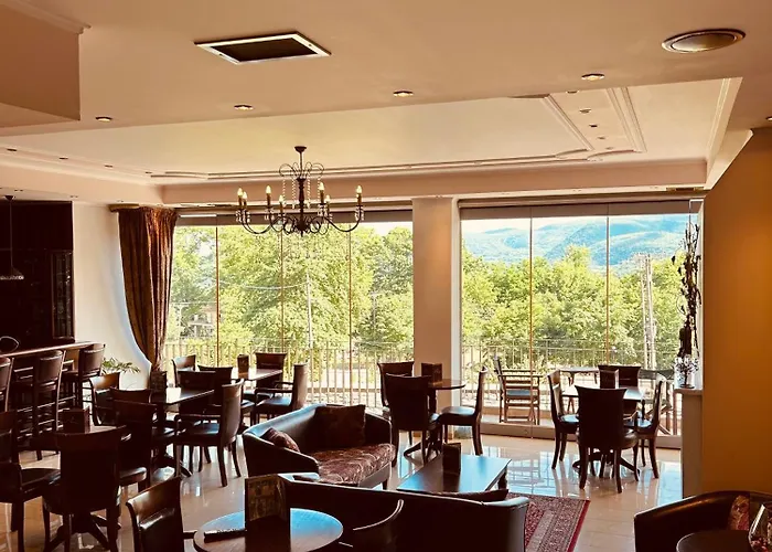 Ξενοδοχείο Athina 3*