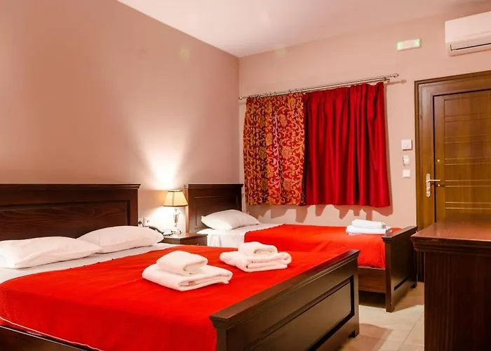 Athina Hotell 3*