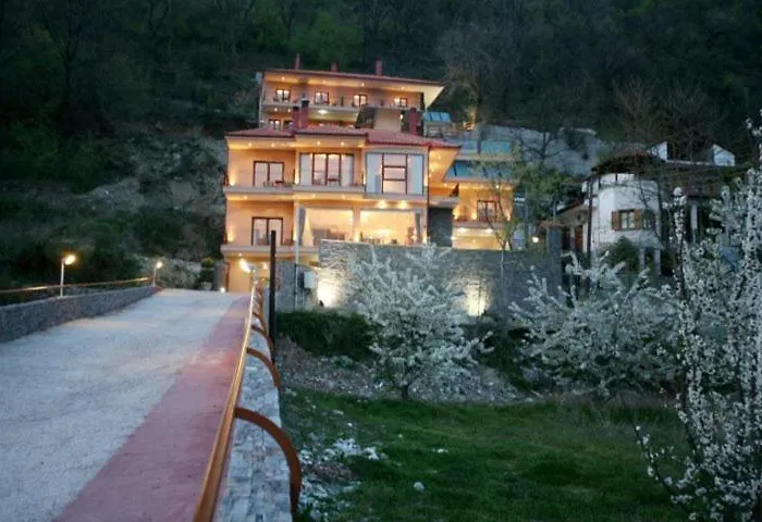 Athina Otel Káto Loutrákion